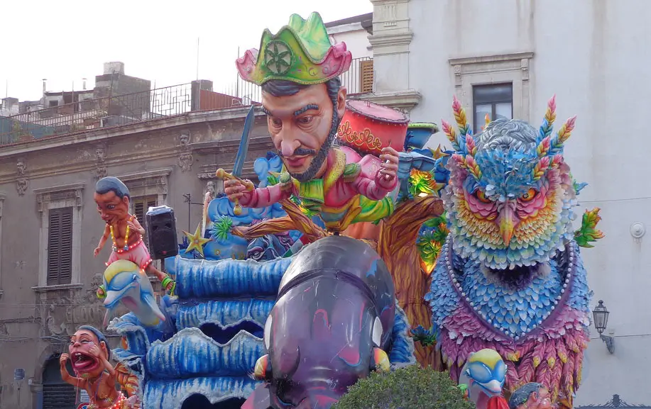 Carnevale Acireale 2025 : Eventi e Programmi
